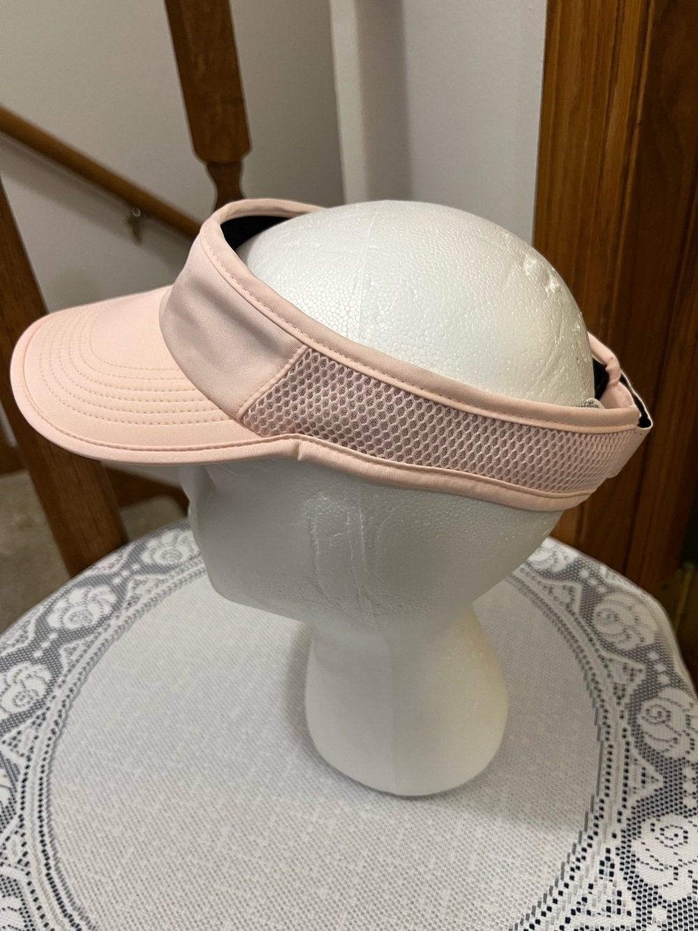 Nike visor - Picture 2 of 6